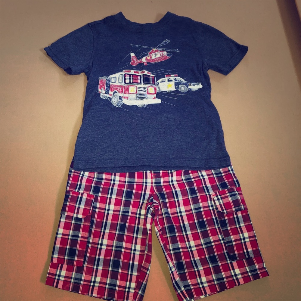 Boys Two Piece Firetruck Outfit Size 6